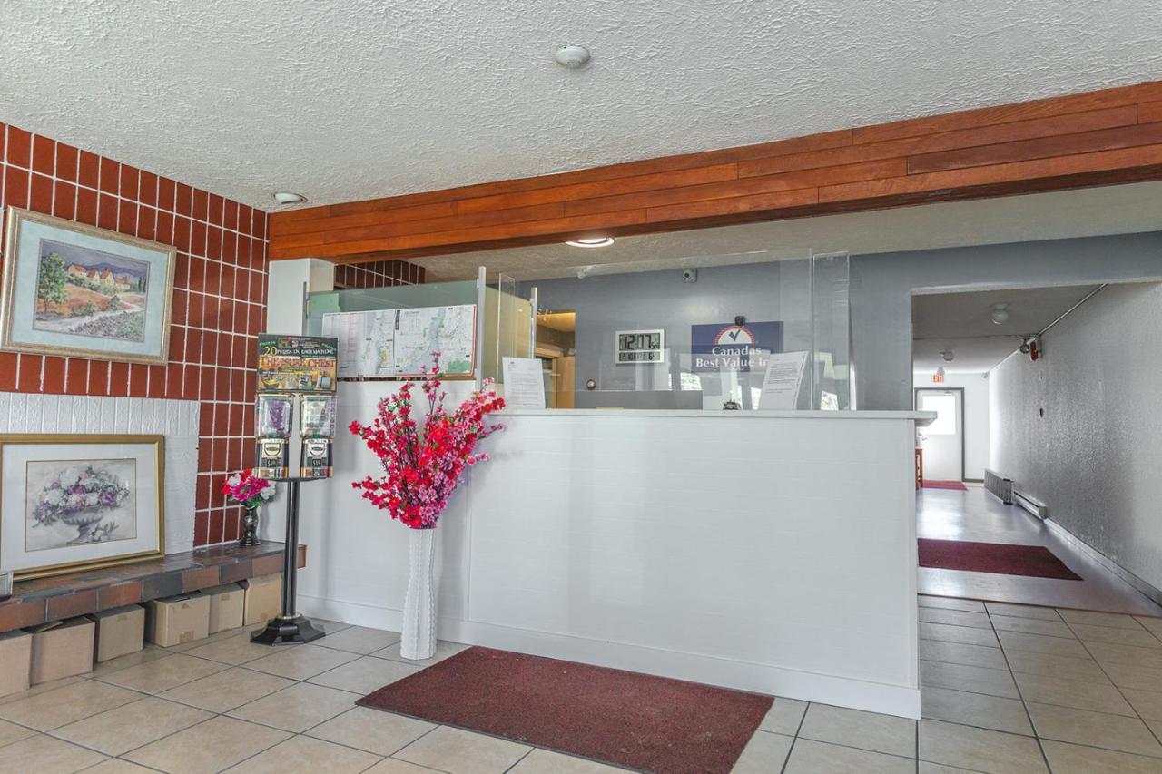 Canadas Best Value Inn Kelowna Esterno foto