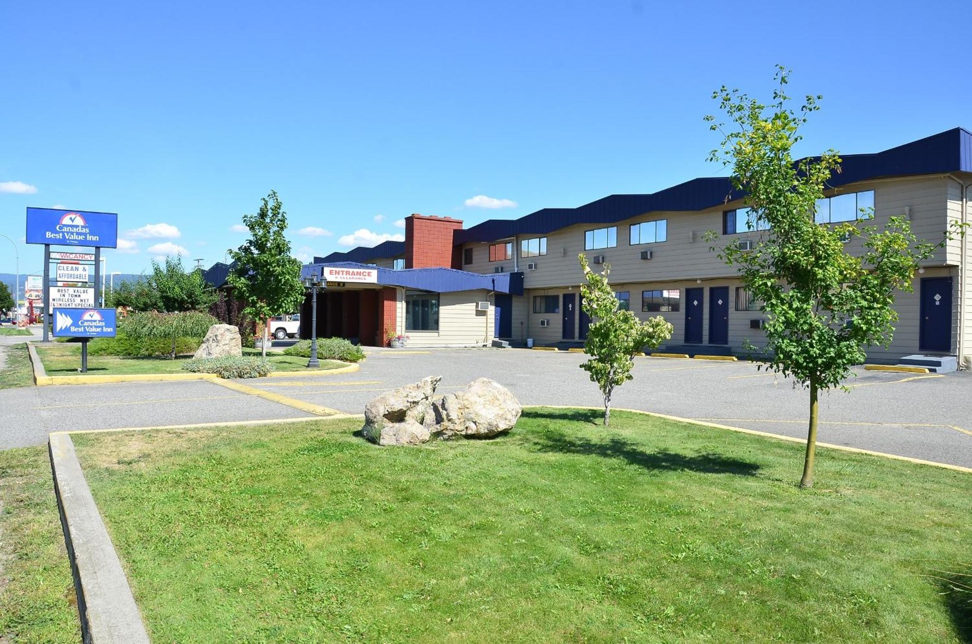 Canadas Best Value Inn Kelowna Esterno foto