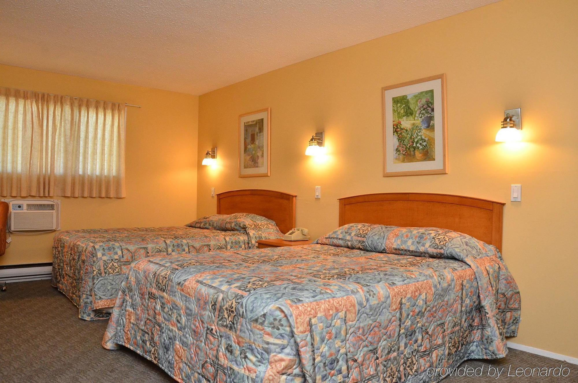 Canadas Best Value Inn Kelowna Camera foto